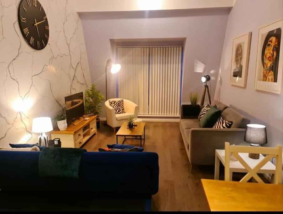 City Centre Top Floor Apartment In Belfast City Centre Экстерьер фото